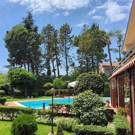 Villa Con Piscina Villa Scott Del Bernese ニコロージ エクステリア 写真