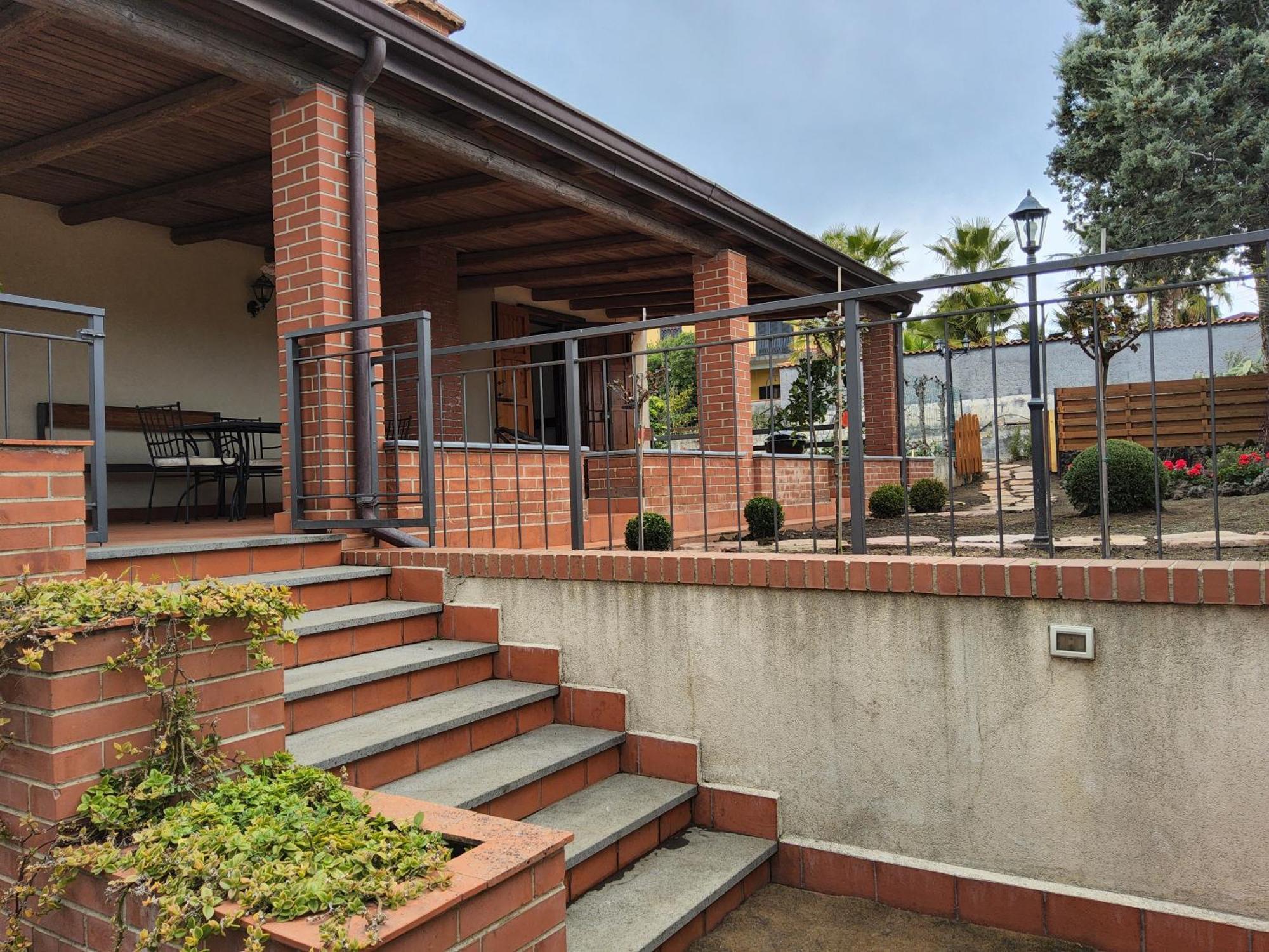 Villa Con Piscina Villa Scott Del Bernese ニコロージ エクステリア 写真